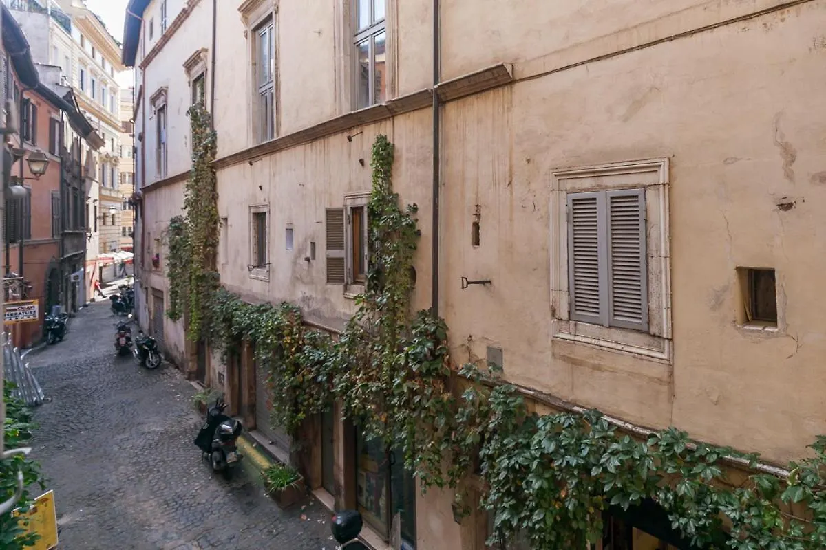 Appartement Domus Lupae -Live In The Heart Of Rome 0*,  Italie